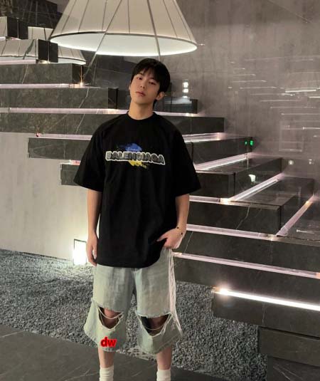 2025年2月28日高品質新品Balenciaga半袖 tシ...