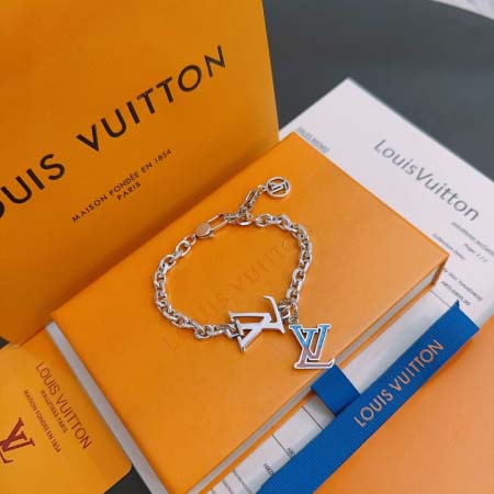 2025年3月9日入荷新品Louis Vuittonブレスレットギフト/誕生日/記念品/アクセサリーxin工場