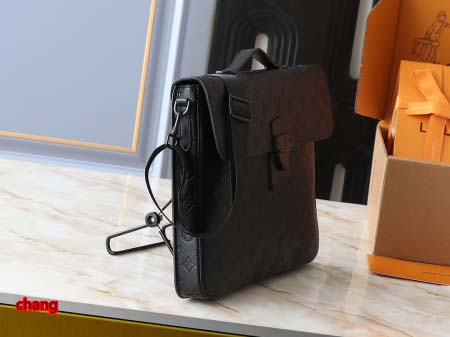 2025年3月16日 ルイヴィトン新品【M20835】S-Lock  Taurillon Monogram   ：39 x 30 x 8cm