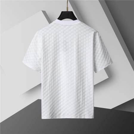 2025年3月17日春夏人気の新作Louis Vuitton半袖TシャツLG工場