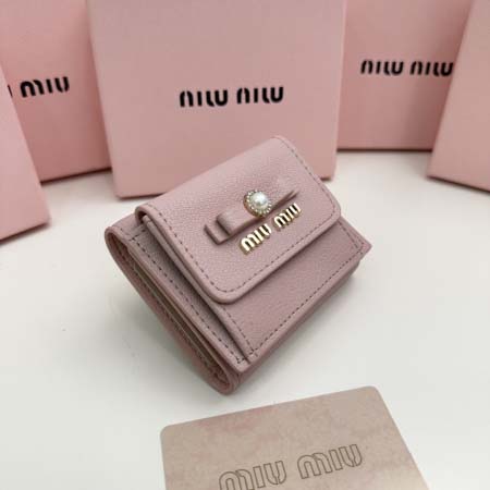 2025年3月17日新品小銭入れとカードケース財布Miumiu 5235    9.5X7.5X3.5cm zy工場