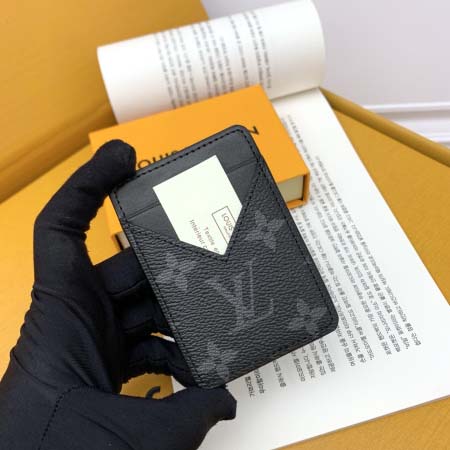 2025年3月17日新品 カードホルダーM12602  Louis Vuitton Monogram Macassar  zy工場