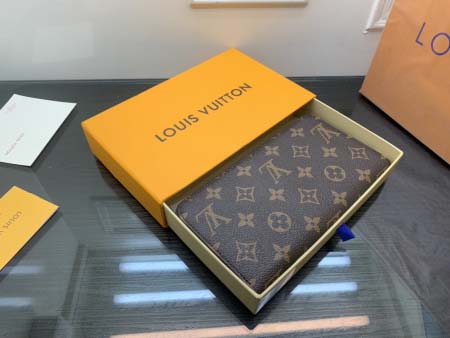 2025年3月17日新作財布Louis VuittonM80857 M60017  SIZE: 19x 12.5x 3.0cm zy工場