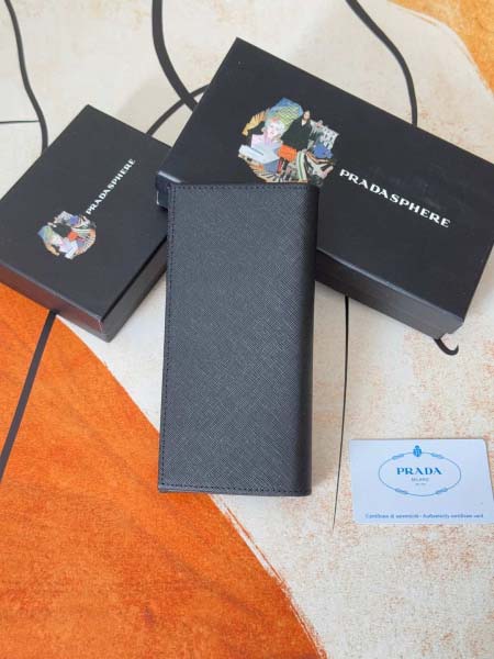 2025年3月17日新作 prada 財布 1M2MV836  SIZE:19cm X12cm zy工場