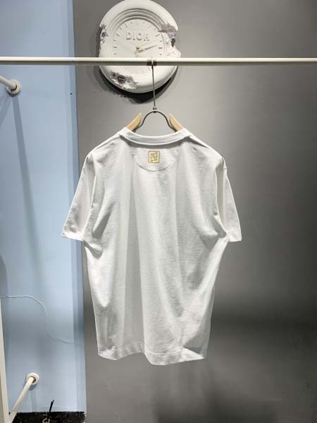 2025年3月19日高品質新作Dior半袖Tシャツ HoHo工場