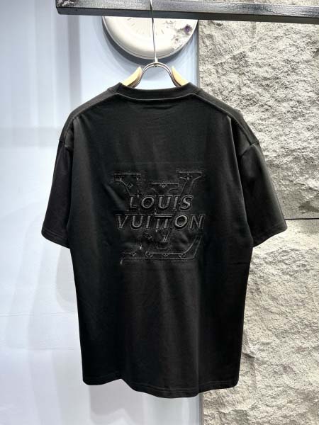 2025年3月19日高品質新作Louis Vuitton半袖Tシャツ HoHo工場
