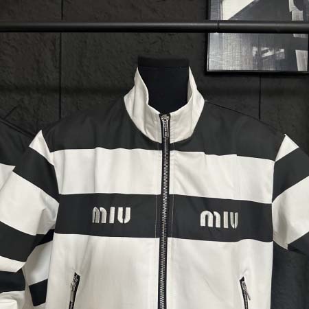 2025年3月23日入荷春夏新作Miumiuセット can工場