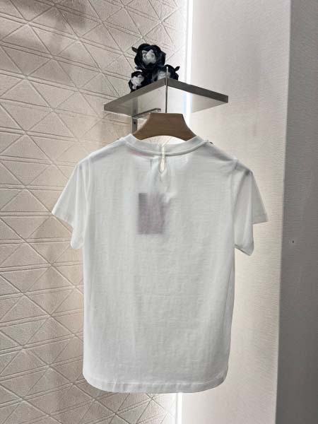 2025年3月24日入荷春夏新作VALENTINO半袖Tシャツ can工場