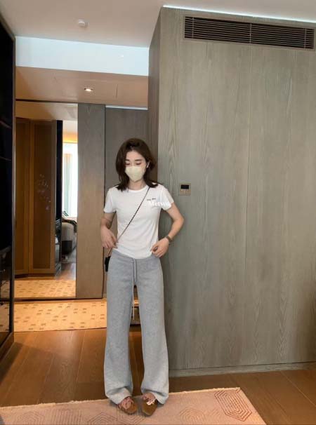 2025年3月24日入荷春夏新作Miumiuセット can工場