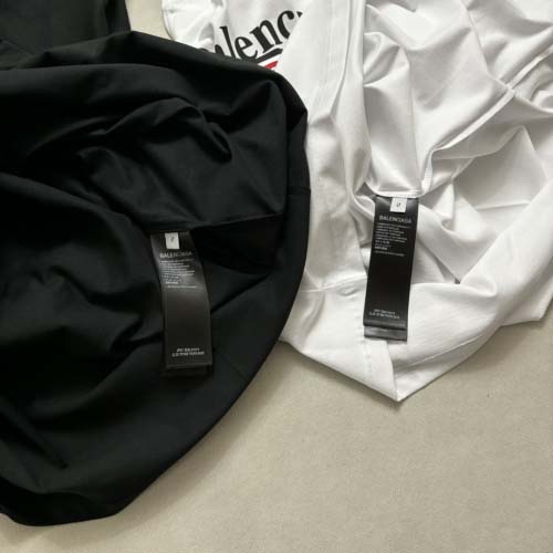 2025年3月26日入荷春夏高品質新作Balenciaga半袖 tシャツTF工場