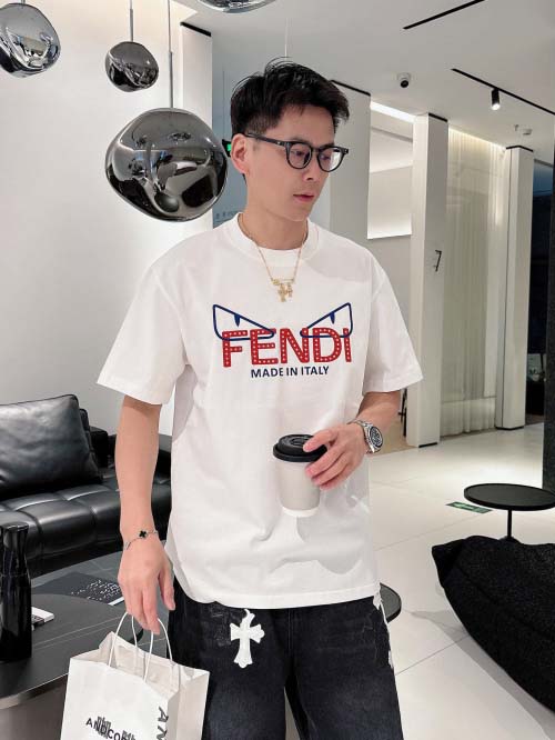 2025年3月27日入荷春夏高品質新作FENDI半袖 tシャツTF工場