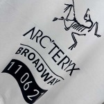 2025年3月1日春夏高品質新品ARCTERYX半袖 tシャツDW工場