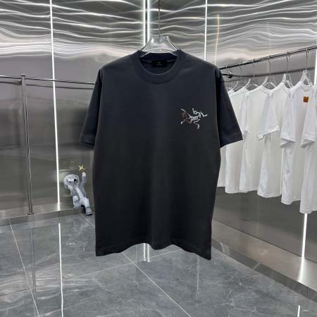 2025年3月1日春夏高品質新品ARCTERYX半袖 tシャ...