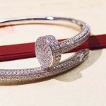 2025年3月9日入荷新品Cartier腕輪/ブレスレットギフト/誕生日/記念品/アクセサリーxin工場