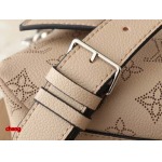 2025年3月16日 ルイヴィトン新品 M13157 M24255 M24114   Hand It All  Bloom   Monogram 29.0 x 18.0 x 13.0