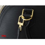 2025年3月16日 ルイヴィトン新品 M13670 M14197 M53152  Alma BB  Epi  x   LV “” 23.5 x 17.5 x 11.5