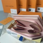 2025年3月17日新品財布M81927 Louis Vuitton Monogram Unplant“Portefeuille Claire” zy工場