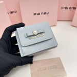 2025年3月17日新品小銭入れとカードケース財布Miumiu 5235    9.5X7.5X3.5cm zy工場