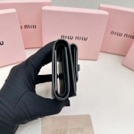 2025年3月17日新品小銭入れとカードケース財布Miumiu 5235    9.5X7.5X3.5cm zy工場