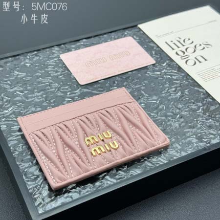 2025年3月17日新品財布Miumiu  pocket 8...