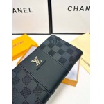 2025年3月17日新品財布20cmx10cm Louis Vuitton  zy工場