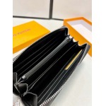 2025年3月17日新品財布20cmx10cm Louis Vuitton  zy工場