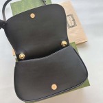 2025年3月17日新品バッグ Gucci 815714 27x17x7cm  zy工場