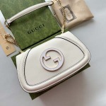 2025年3月17日新品バッグGucci  815711 21.5x 11x 8cm  zy工場