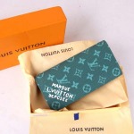 2025年3月17日新作財布M63212Louis Vuit...