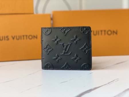 2025年3月17日新作財布Louis Vuittonm80...