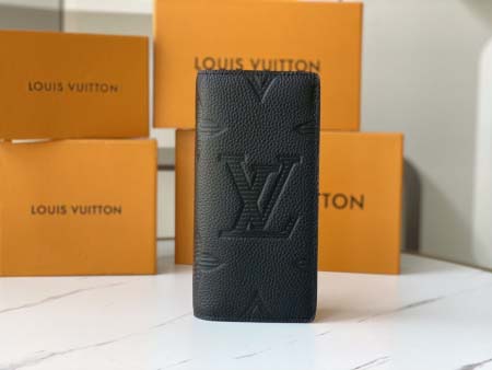 2025年3月17日新作財布Louis VuittonM80...