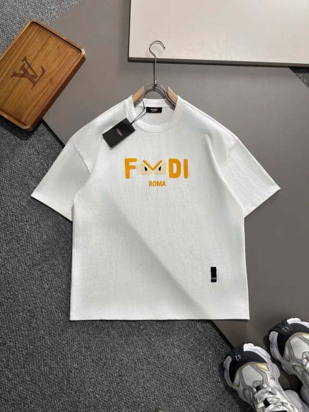 2025年3月19日高品質新作FENDI半袖Tシャツ HoH...