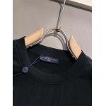 2025年3月19日高品質新作Louis Vuitton半袖Tシャツ HoHo工場