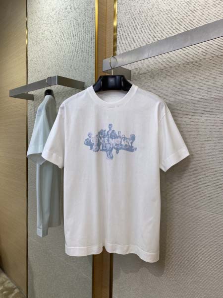 2025年3月19日高品質新作GIVENCHY半袖Tシャツ ...