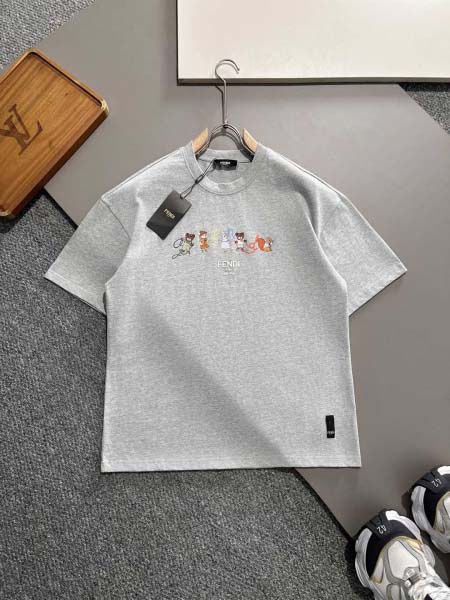 2025年3月19日高品質新作FENDI半袖Tシャツ HoH...