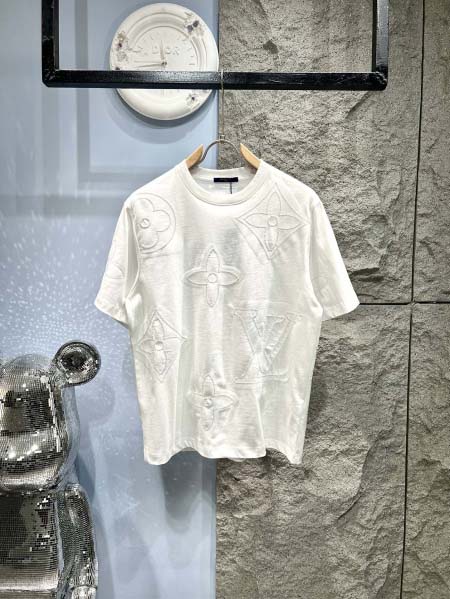 2025年3月19日高品質新作Louis Vuitton半袖Tシャツ HoHo工場