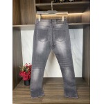 2025年3月21日早春新作Balenciagaジーパン luols工場