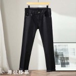 2025年3月21日早春新作Ferragamoジーパン luols工場