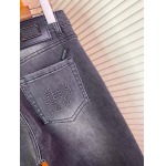 2025年3月21日春夏新作Balenciagaジーパン luols工場