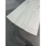2025年3月19日入荷春夏新作Pradaワンピース can工場