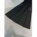 2025年3月19日入荷春夏新作Pradaワンピース can工場