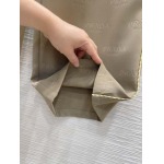 2025年3月19日入荷春夏新作Pradaズボン can工場
