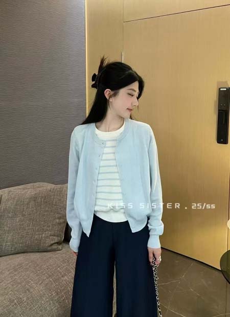 2025年3月19日入荷春夏新作Chanel ニットカーディ...