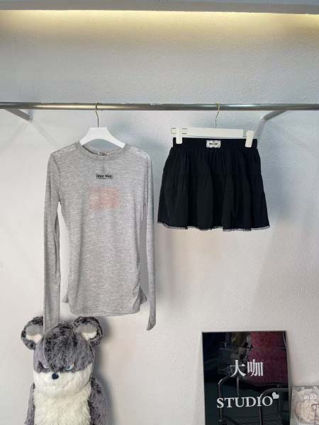 2025年3月19日入荷春夏新作Miumiuセット can工...
