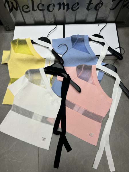 2025年3月23日入荷春夏新作Chanel斜め肩 ニット半...