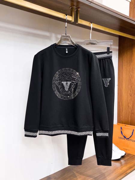 2025年3月29日入荷新作VERSACE春秋メンズ 上下セ...