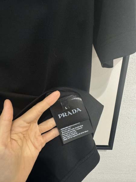 2025年4月4日入荷新作Prada半袖 Tシャツ高級品/LD工場