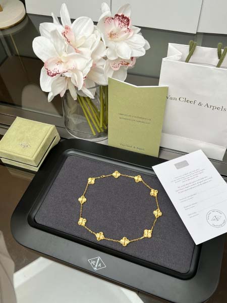 2025年4月4日入荷新品van cleef & arpelsネックレスギフト/誕生日/記念品/アクセサリーxin工場