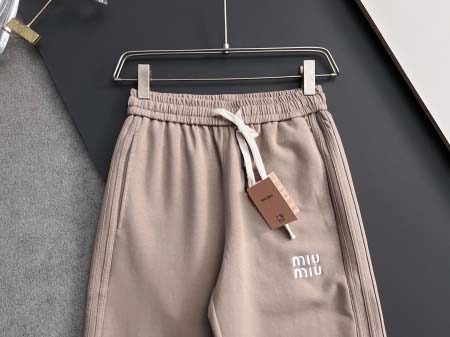 2025年4月15日入荷春夏 新作Miumiuスウェットパンツ 高級なプレゼント/誕生日プレゼント/高品質/メンツ/記念品/ wenzhou工場