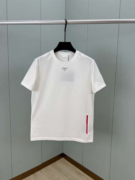 2025年4月19日入荷新作Prada半袖Tシャツ 超厳選★誕生日プレゼント/結婚祝い/内祝い/贈り物/YI+YI工場S-XXL